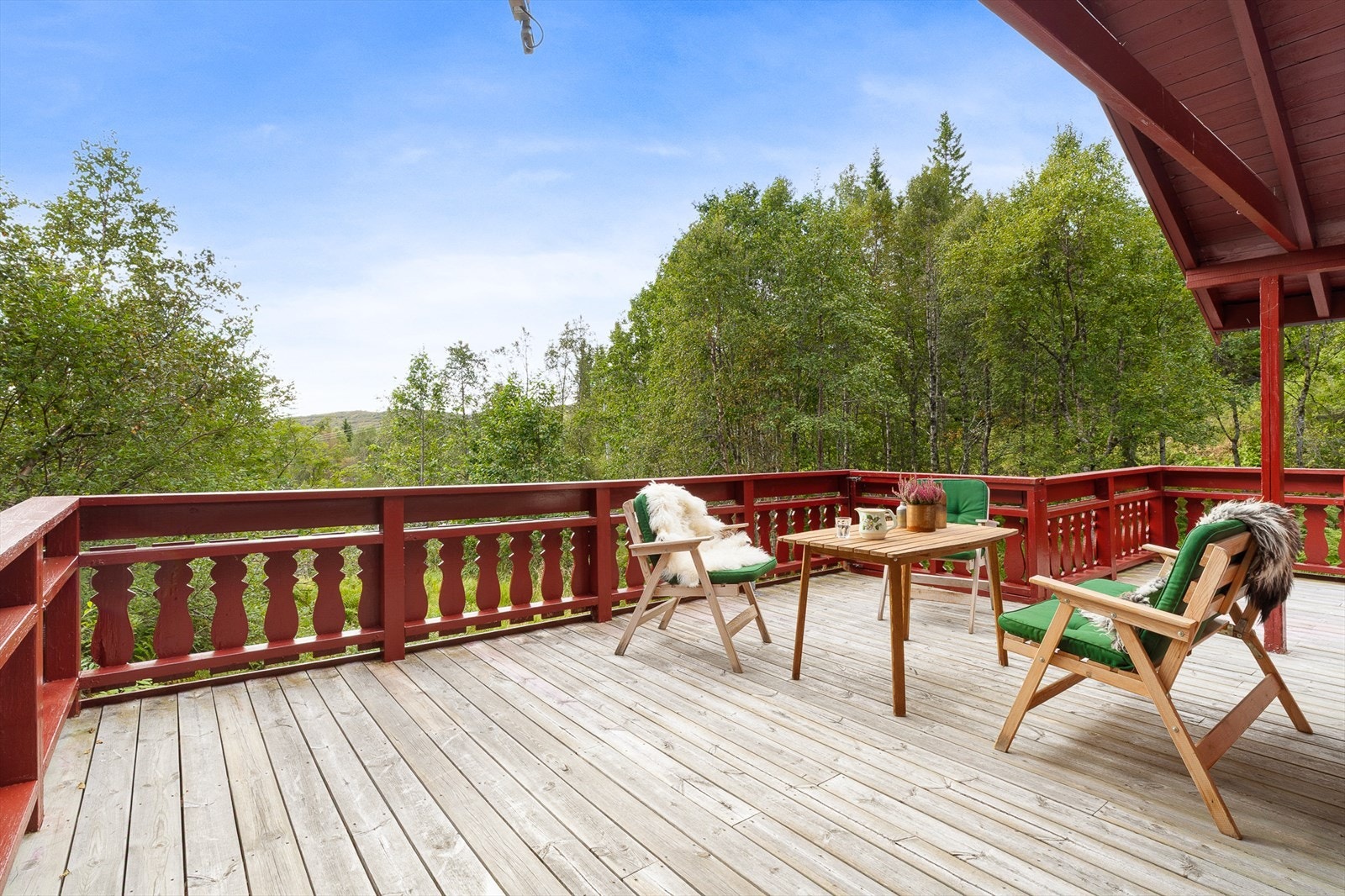 - Romslig terrasse på hele 61m² - Galleribilde