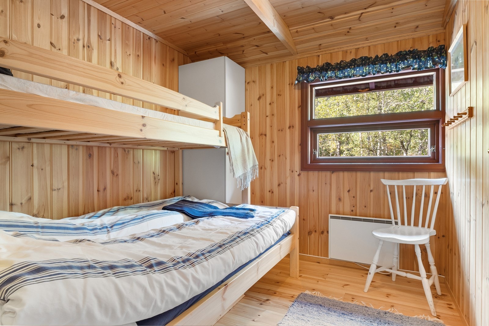 - Hytten har 3 soverom av god størrelse - Galleribilde