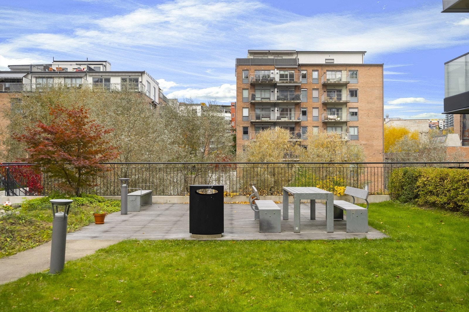 I Kværnerbyen bor du tilbaketrukket i rolige omgivelser, samtidig som du kommer deg til Oslo sentrum, med alt av hva et rikt byliv har å tilby, på kun fem minutter Galleribilde