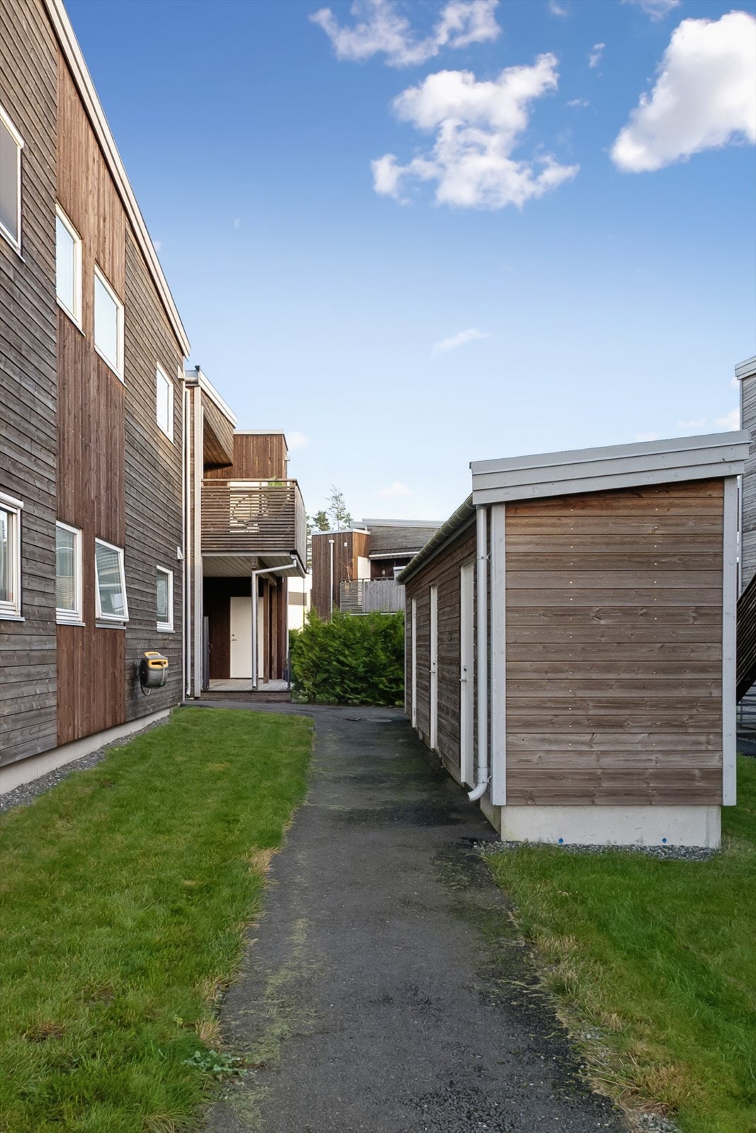 Leiligheten disponerer en sportsbod i fellesareal i 1.etasje på 4 kvm. Galleribilde