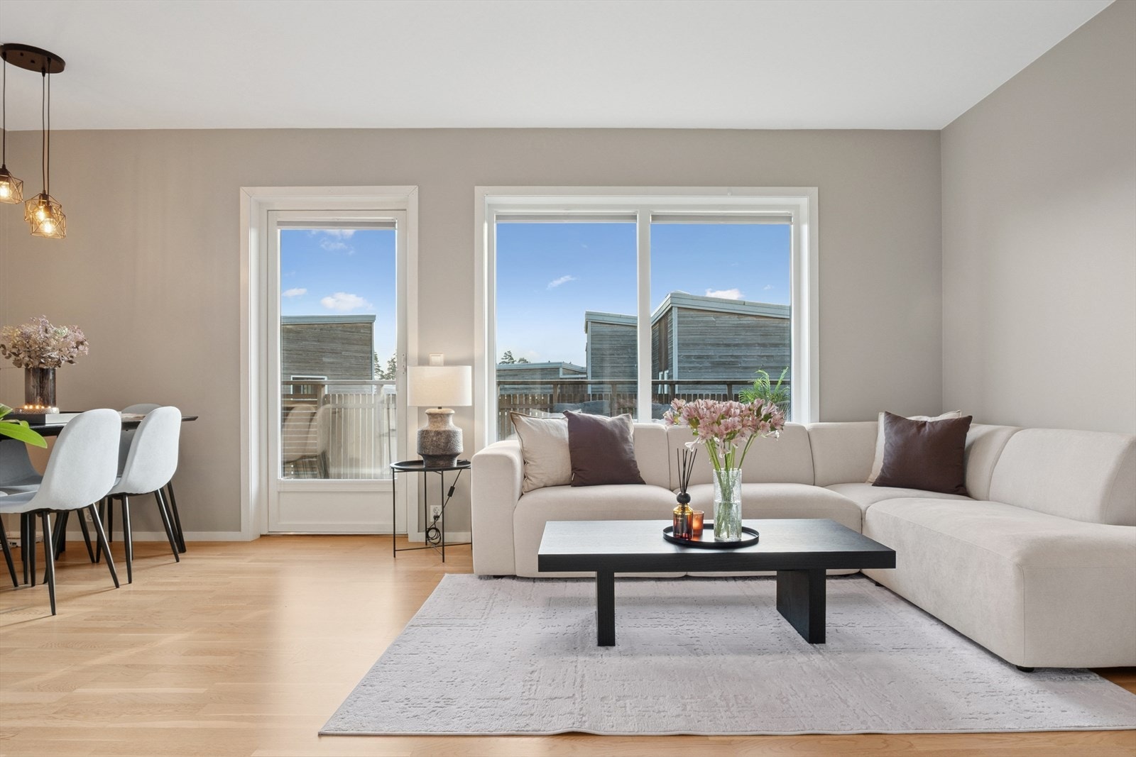 Herlig stueavdeling med god møbleringsfrihet. Galleribilde