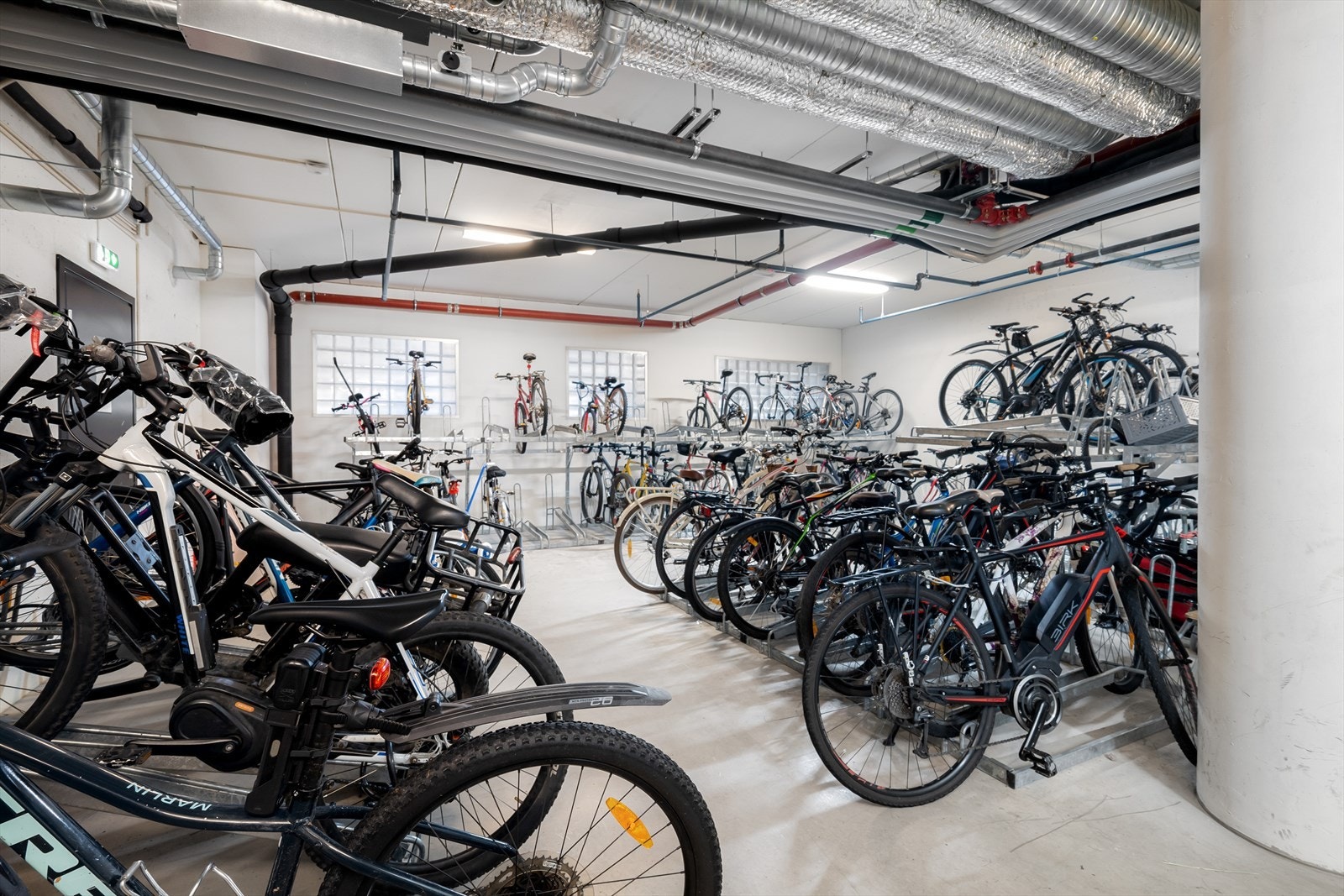 Sameiet har felles sykkelparkering. Galleribilde
