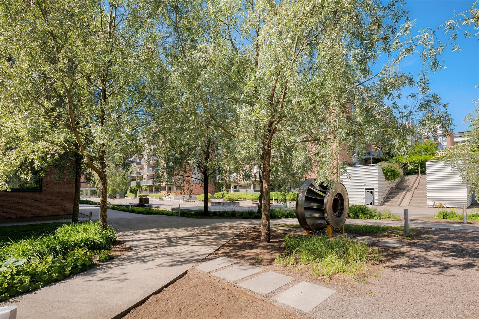 De bilfrie fellesområdene er trygge og barnevennlige. Galleribilde
