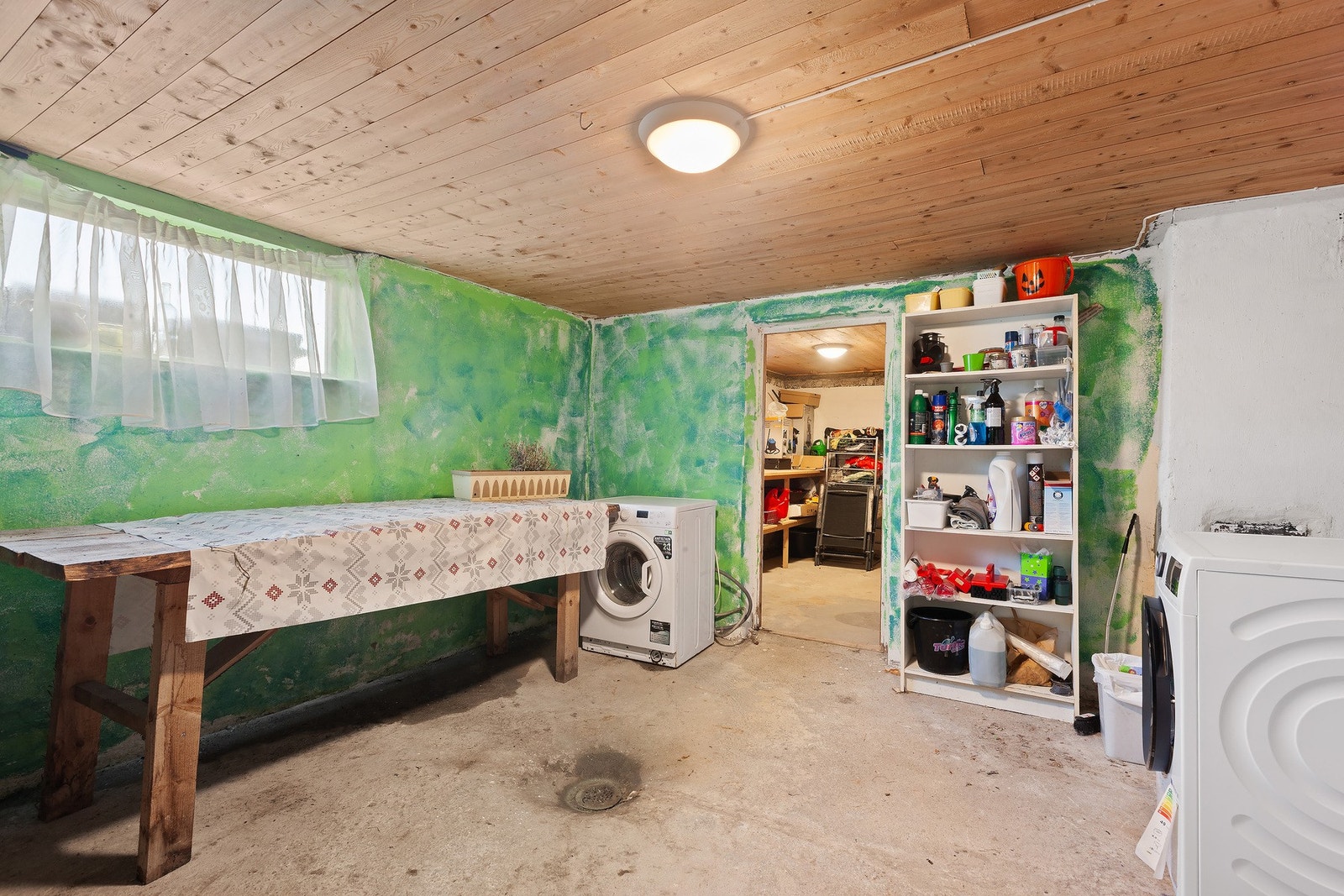 Vaskerom Galleribilde