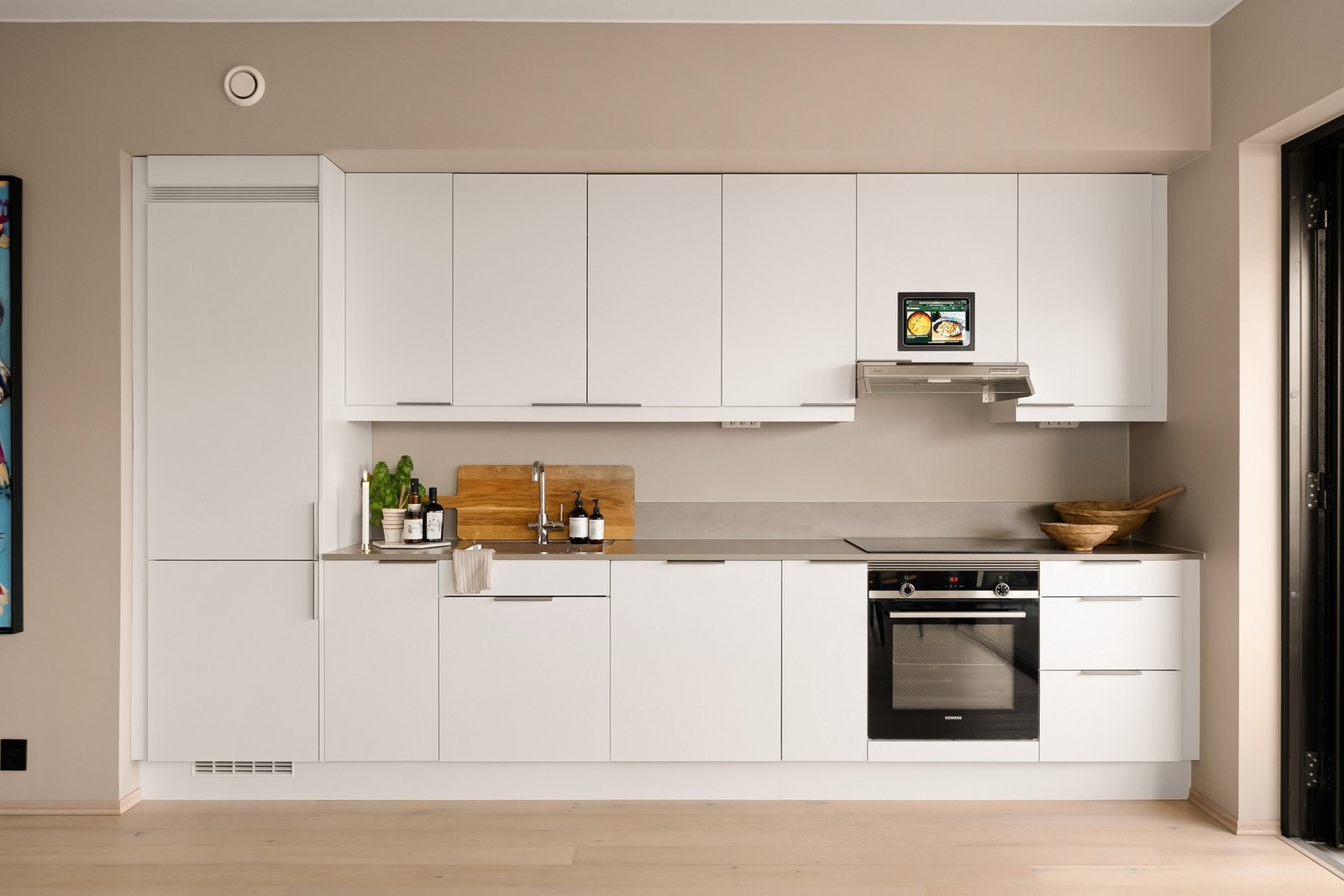 Tidløst, med integrerte hvitevarer Galleribilde