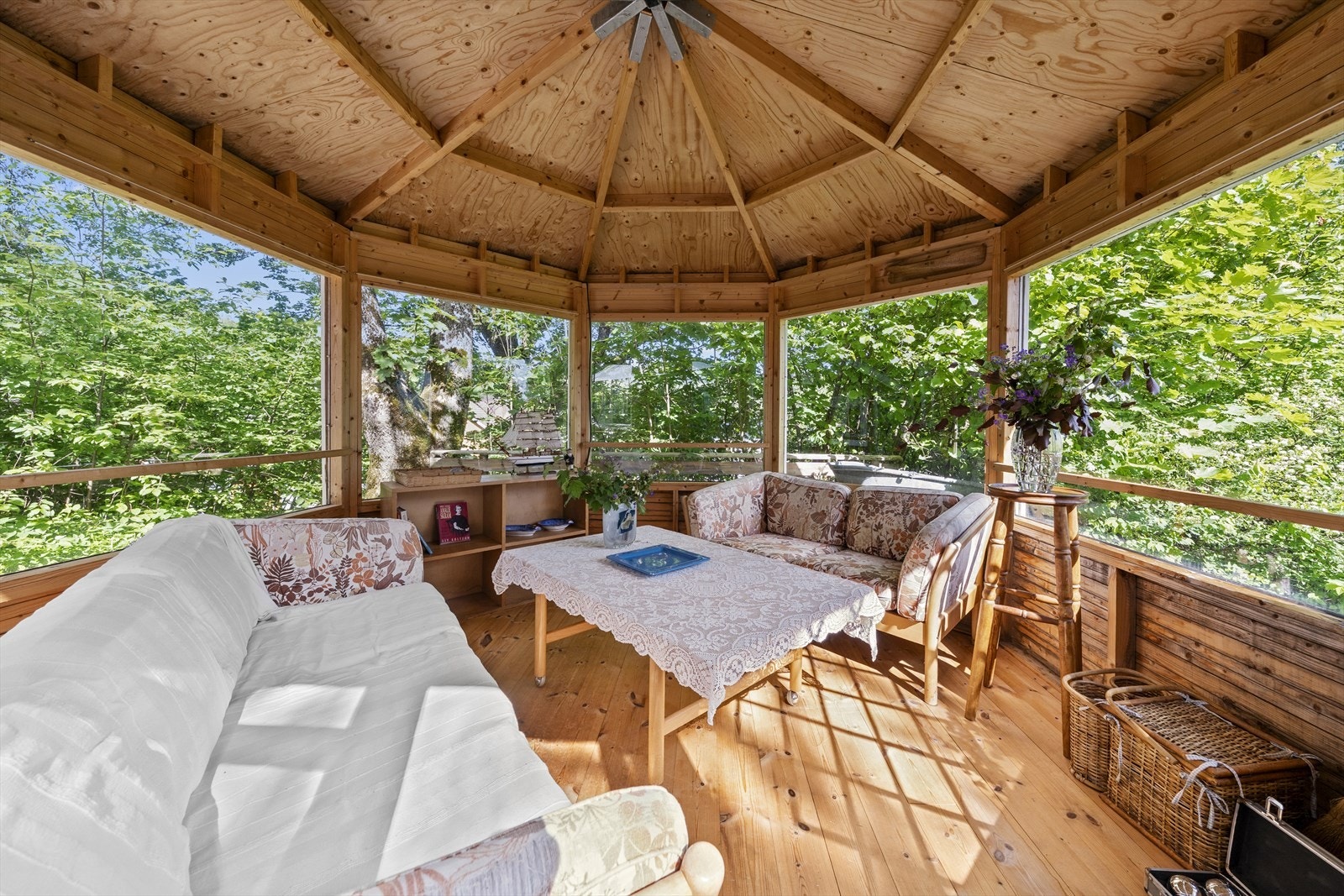 Sjarmerende lysthus Galleribilde