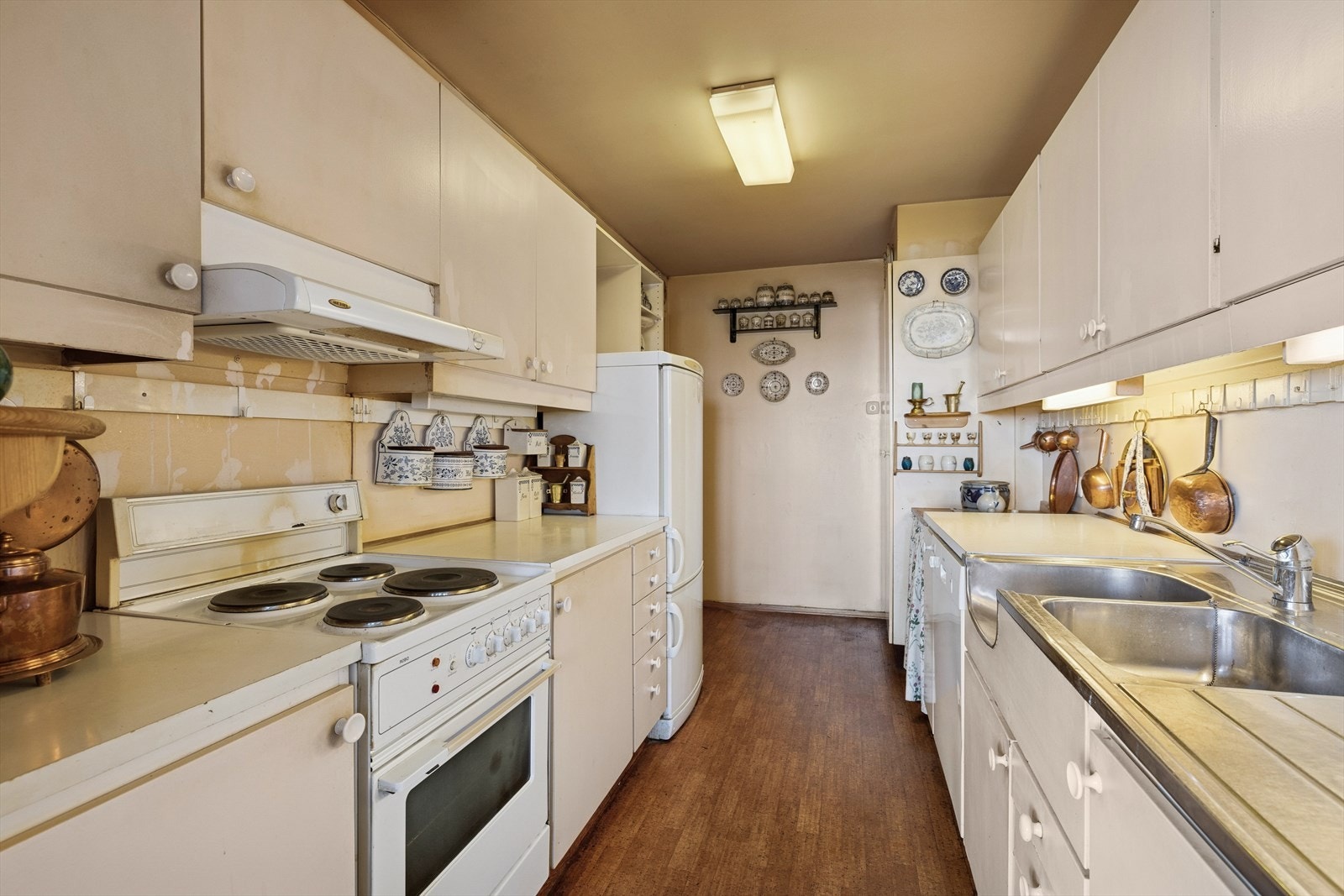 Her er det plass til en innholdsrik kjøkkeninnredning. Galleribilde