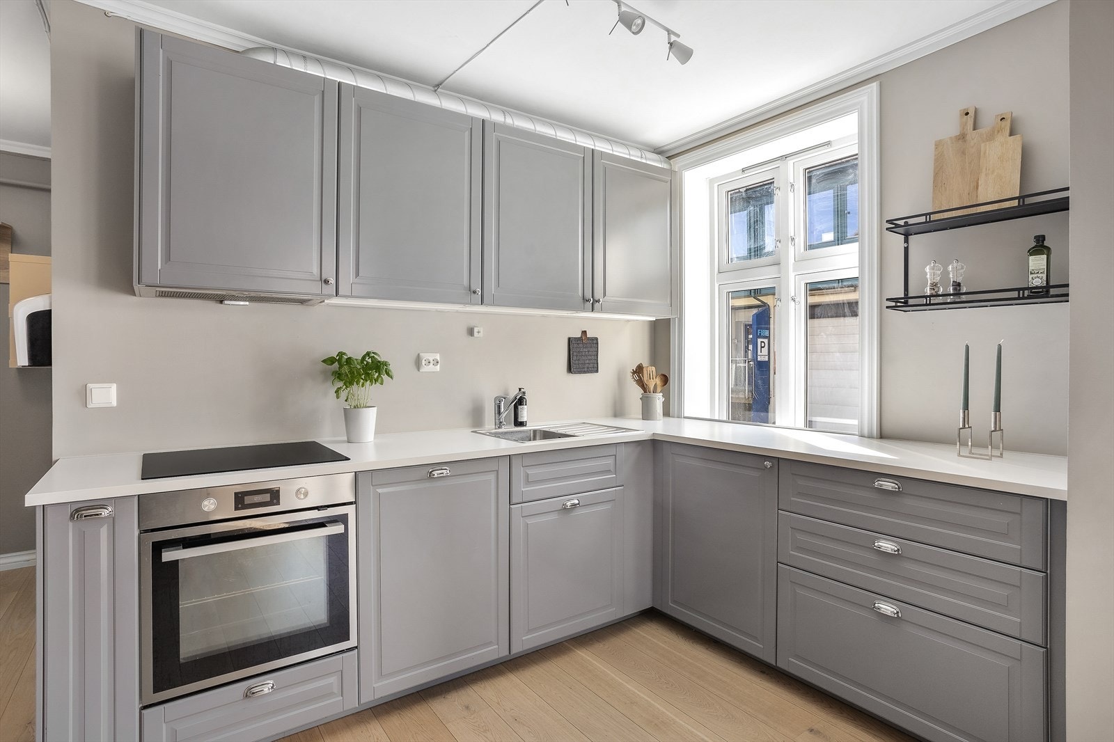 Her oser det av gjennomtenkte løsninger kombinert m/moderne innredninger Galleribilde