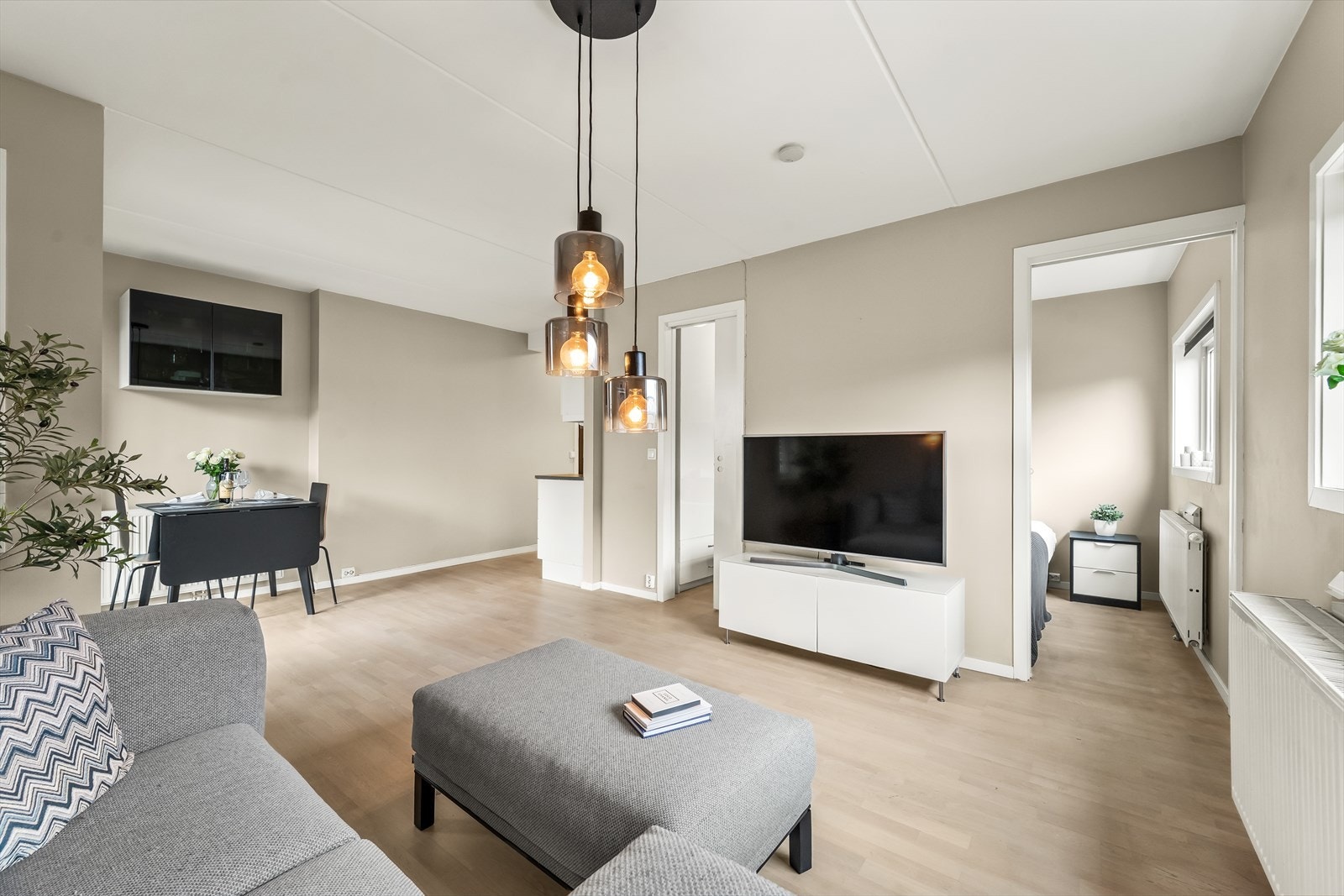 Praktisk planløsning gir enkle møbleringsmuligheter Galleribilde