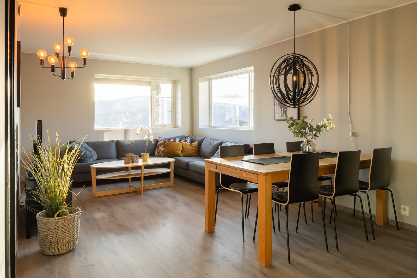 Fra sokkelen har man den samme flotte utsikten.