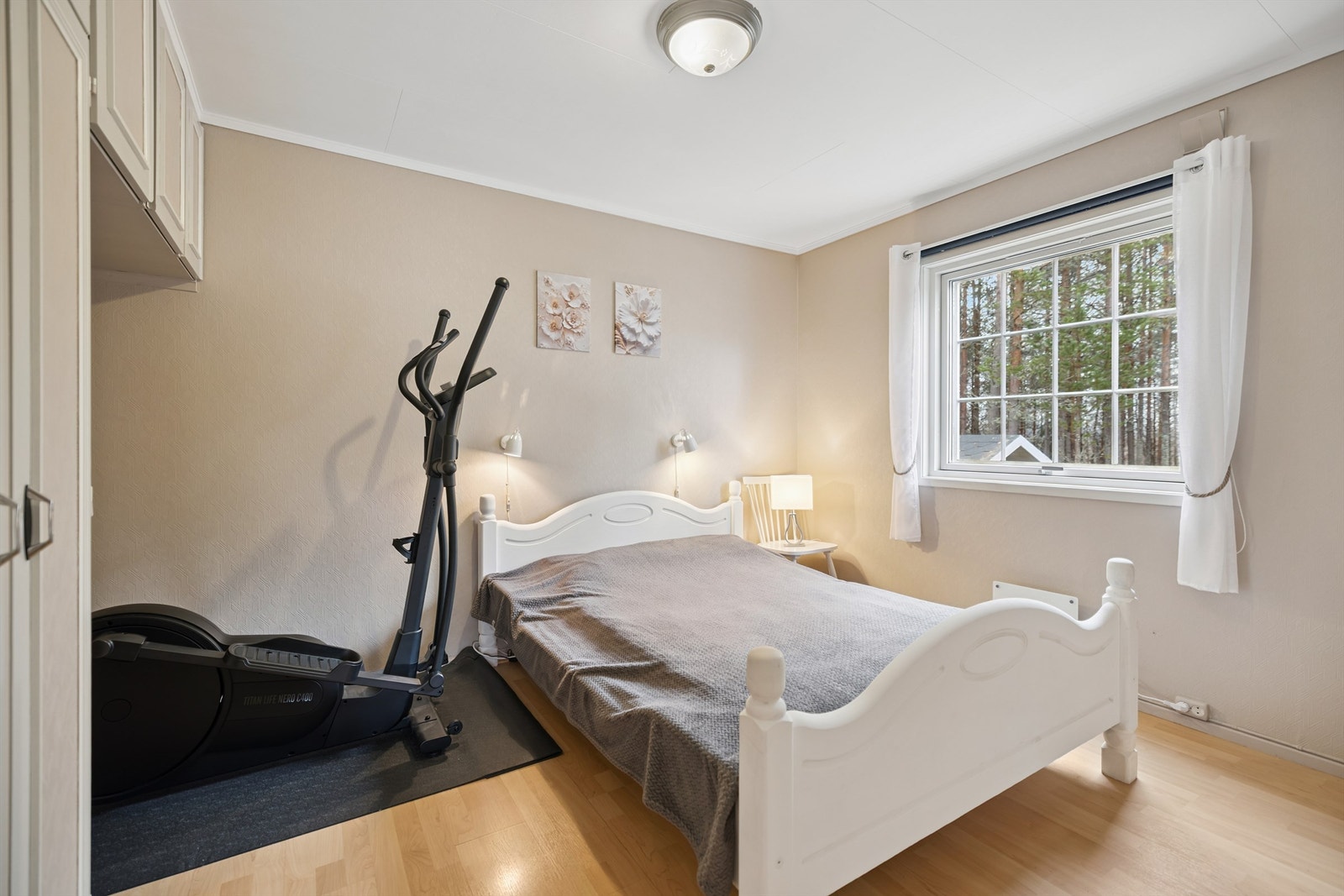 Hovedsoverommet er lyst og innbydende. Galleribilde