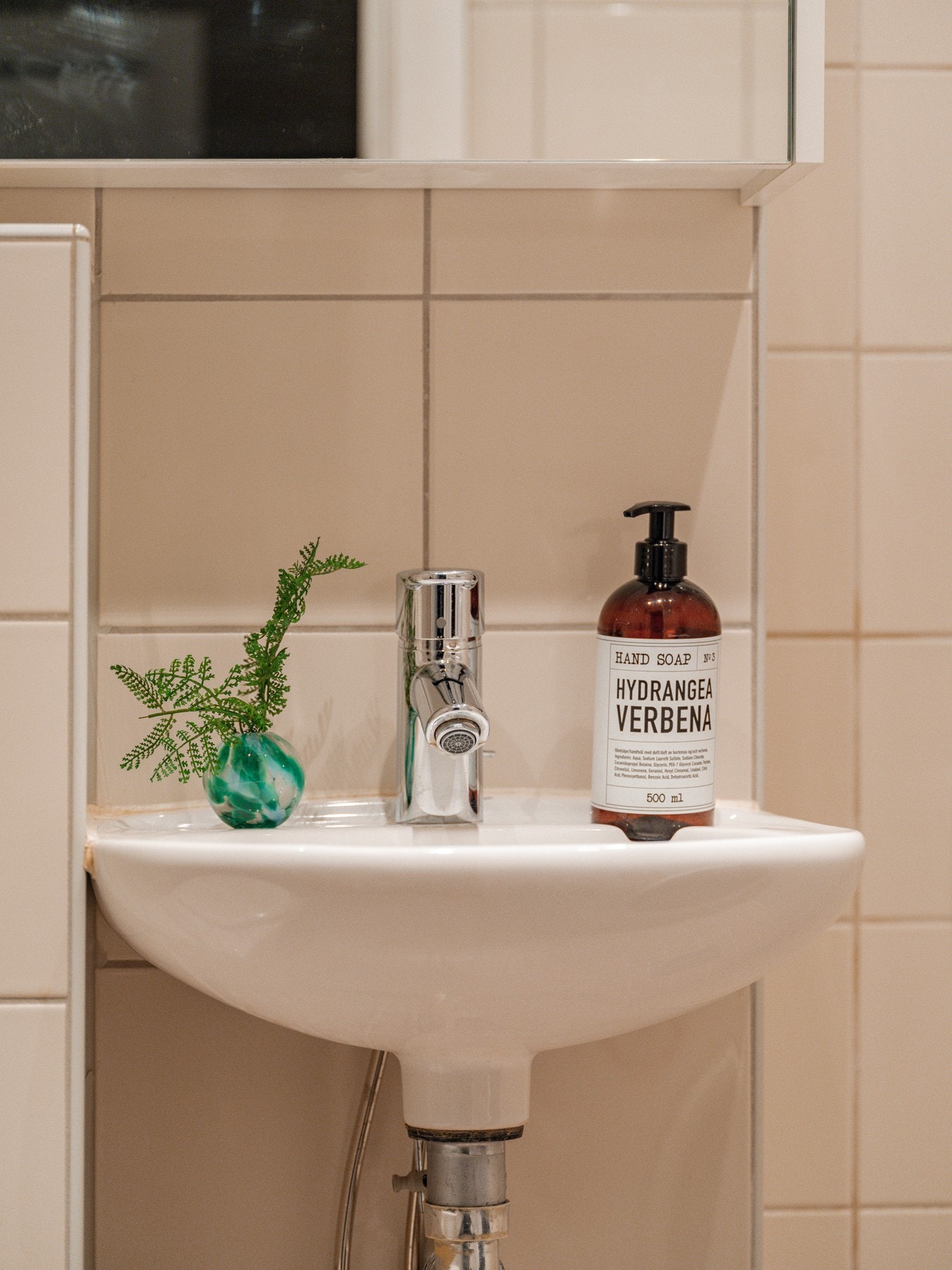 Servant og blandebatteri Galleribilde