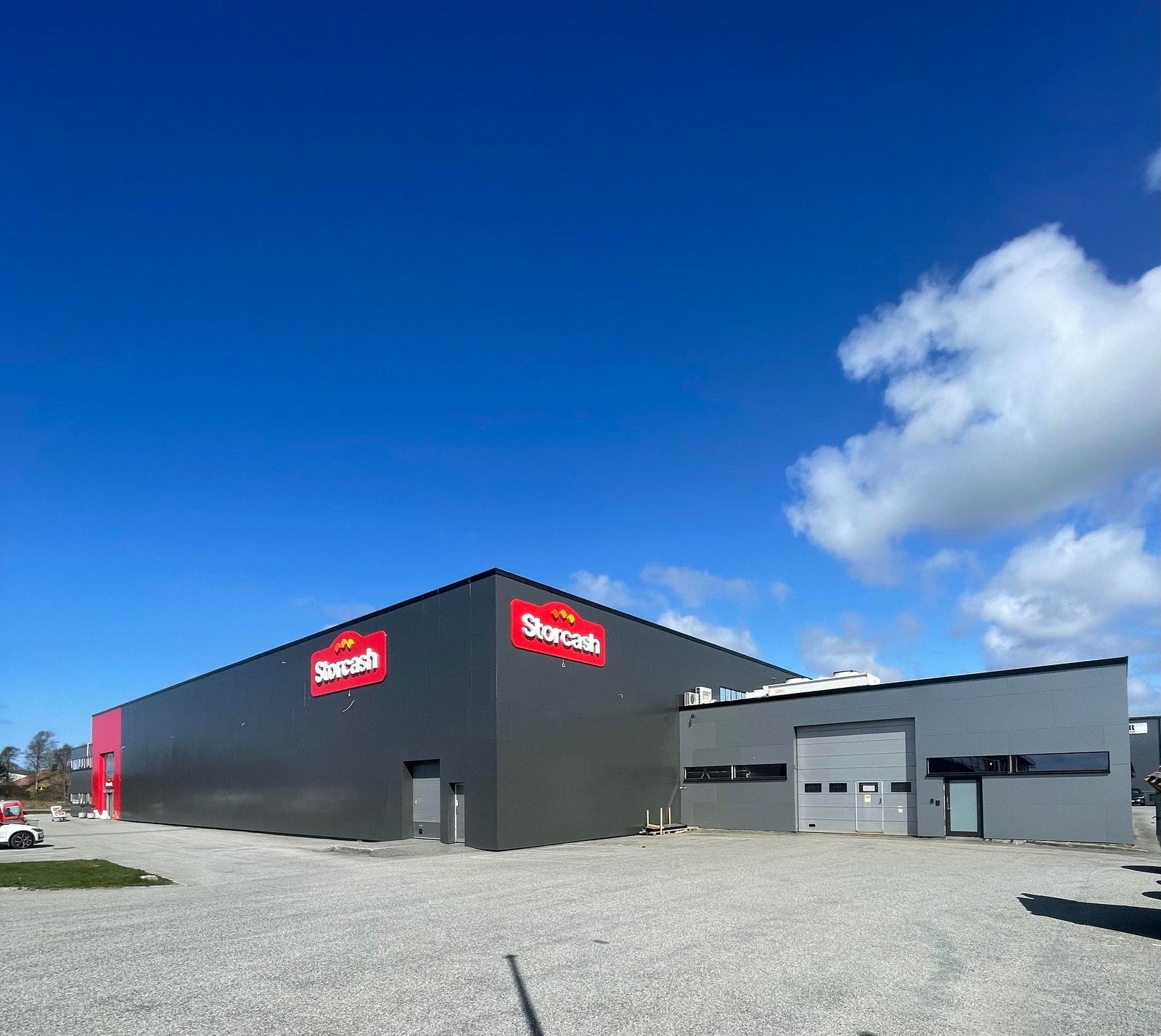 Storcash er en av leietakerne i bygget. Galleribilde