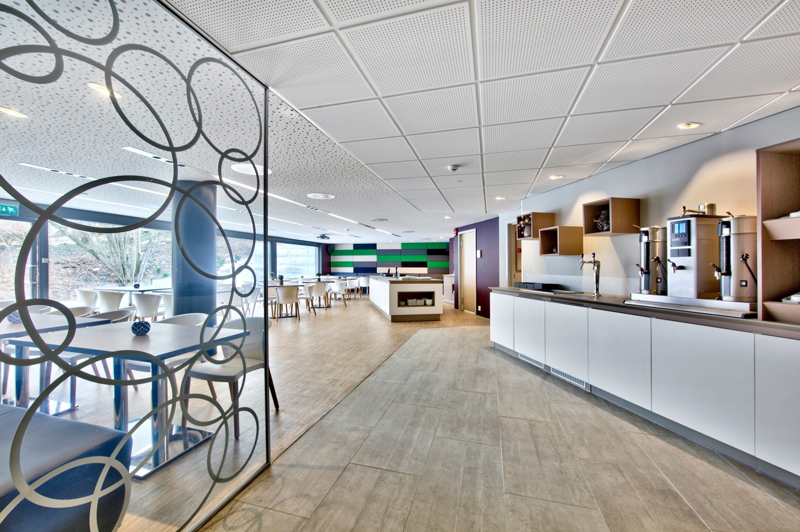 Felles kjøkken/kantine for eiendommens leietakere Galleribilde