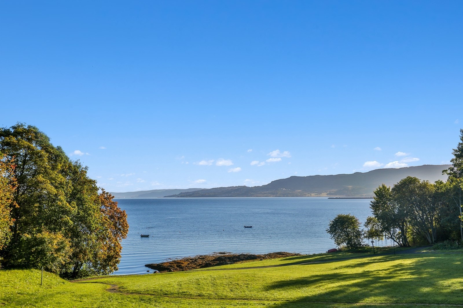 Fra området kan du lett ta deg til fjorden og Ladestien. Galleribilde