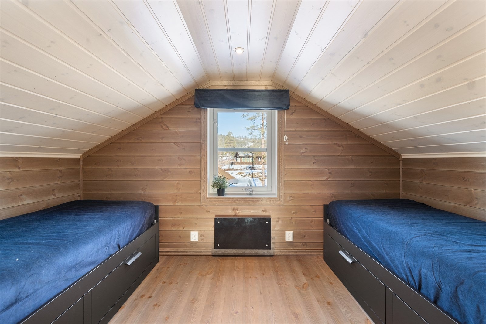 Hemsrom 2 også innredet som soverom Galleribilde