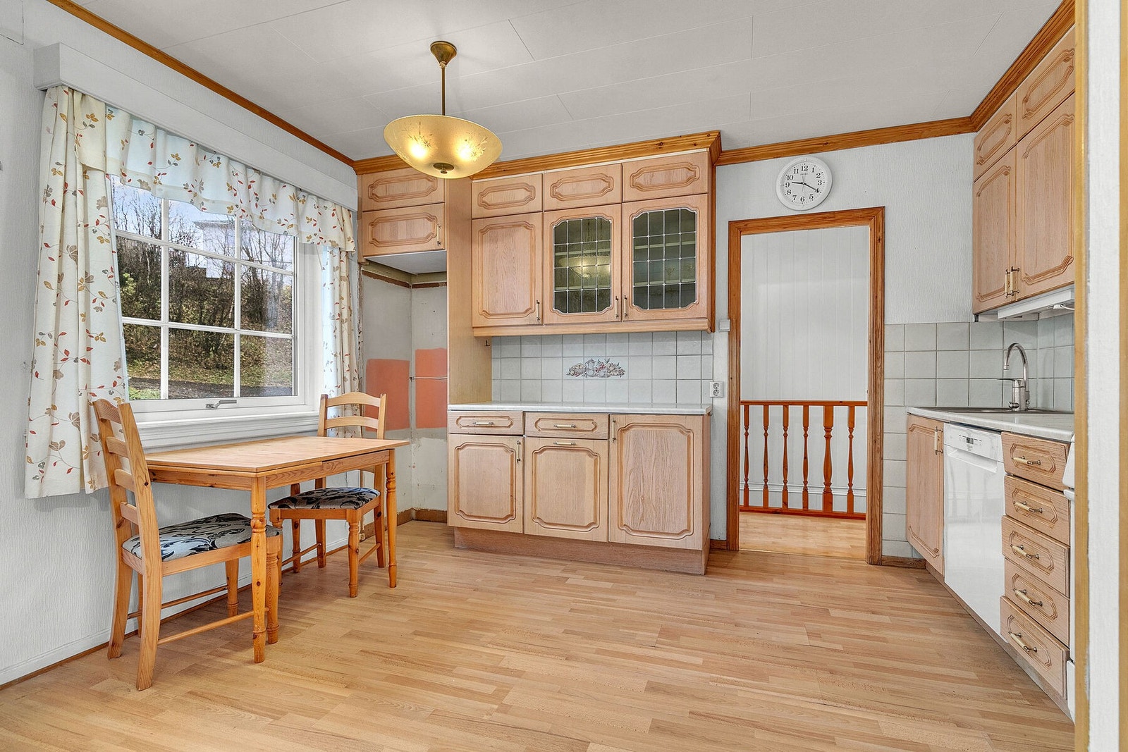 Spiseplass på kjøkkenet Galleribilde