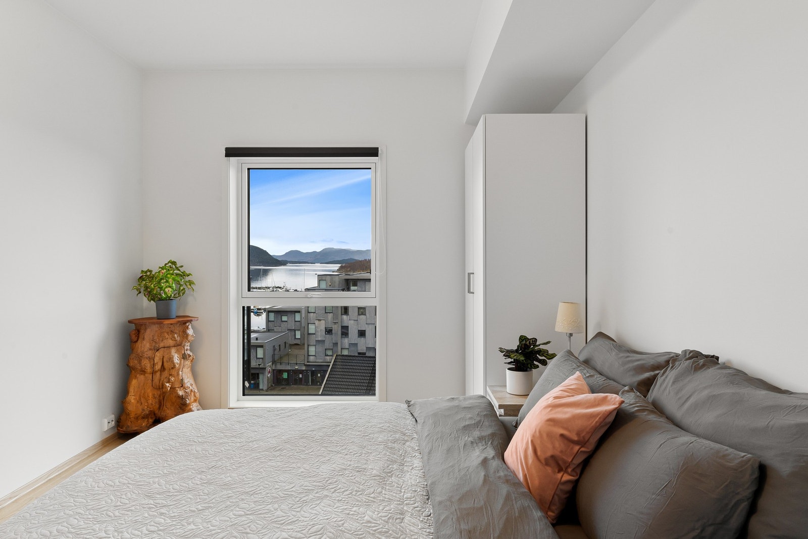 Nydelig utsikt også fra soverom Galleribilde