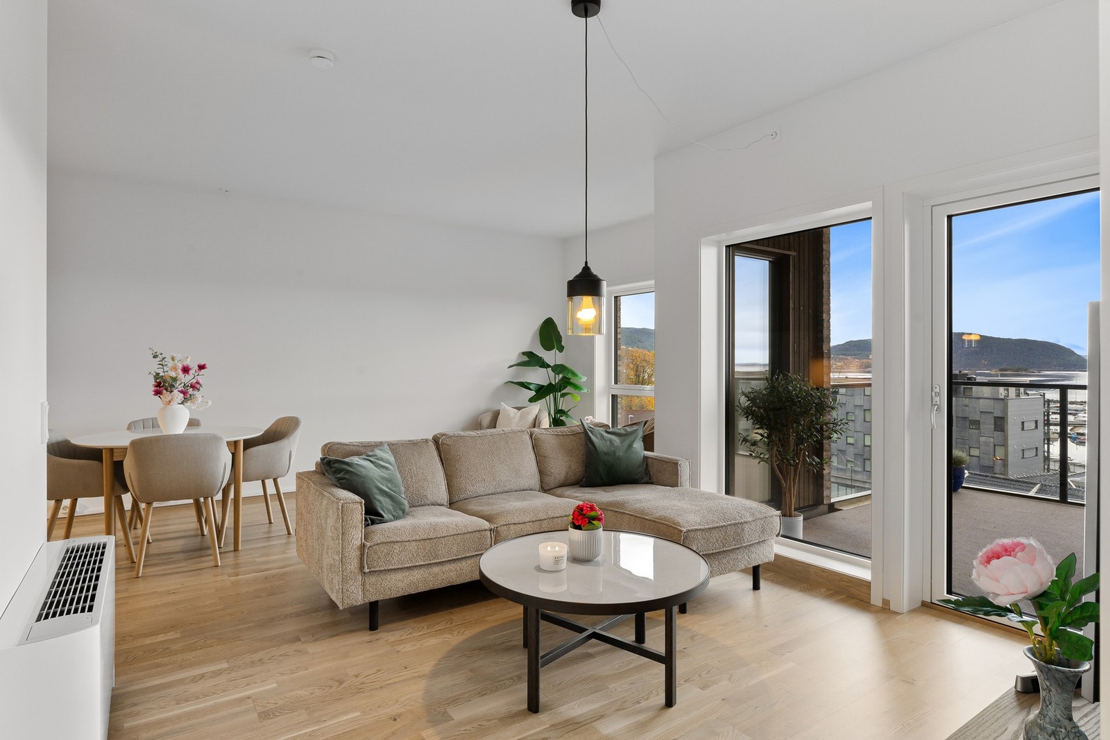 EIE eiendomsmegling v/ Inger Johanne Mauland Frivold har gleden av å presentere Direktør Sæthersgate 22 Galleribilde