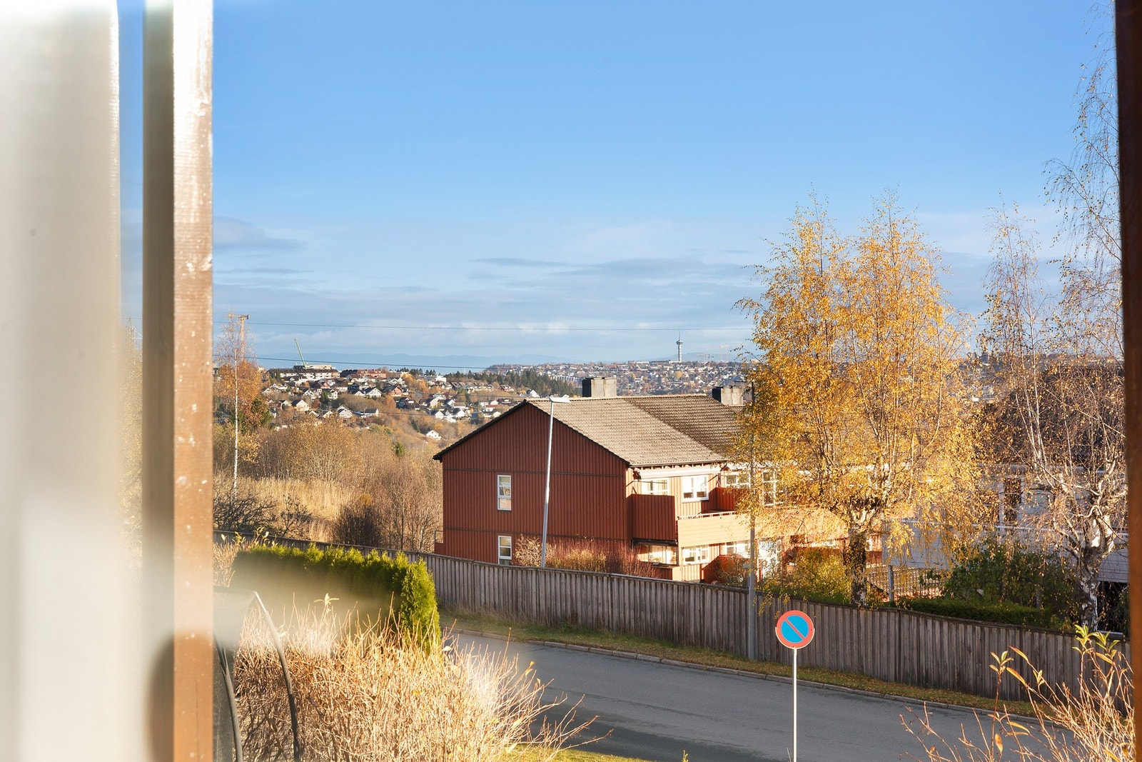 Fra begge soverommene er det en flott utsikt mot Trondheim Galleribilde