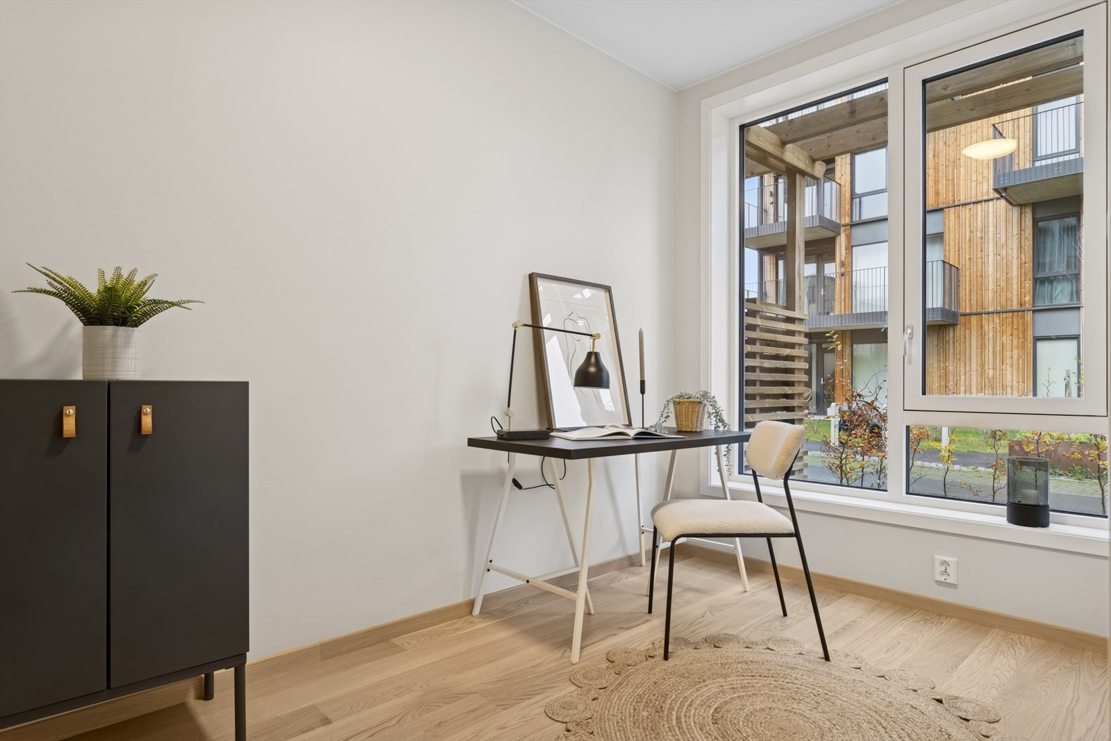 Soverom/kontor i sokkeletasje på 8,3 kvm Galleribilde