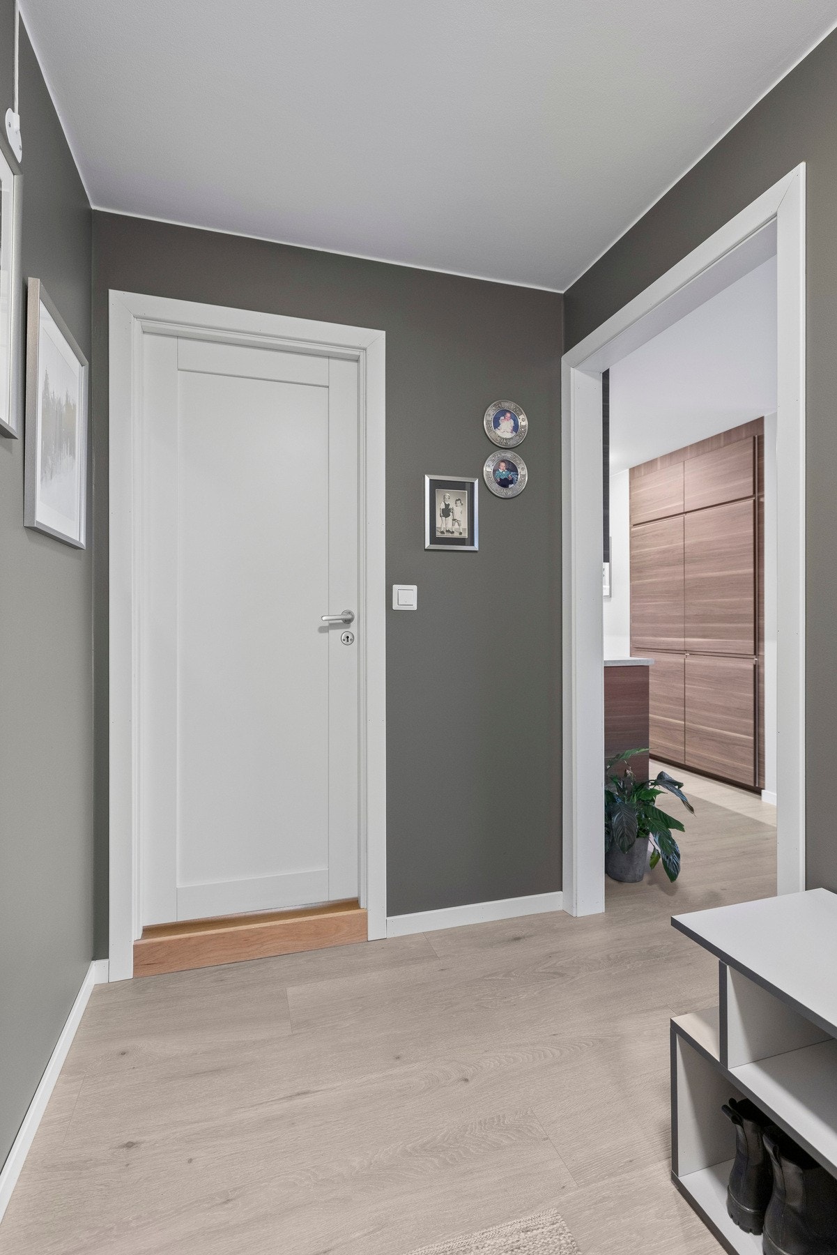 Rommet har et funksjonelt areal som sikrer enkel organisering ved ankomst Galleribilde