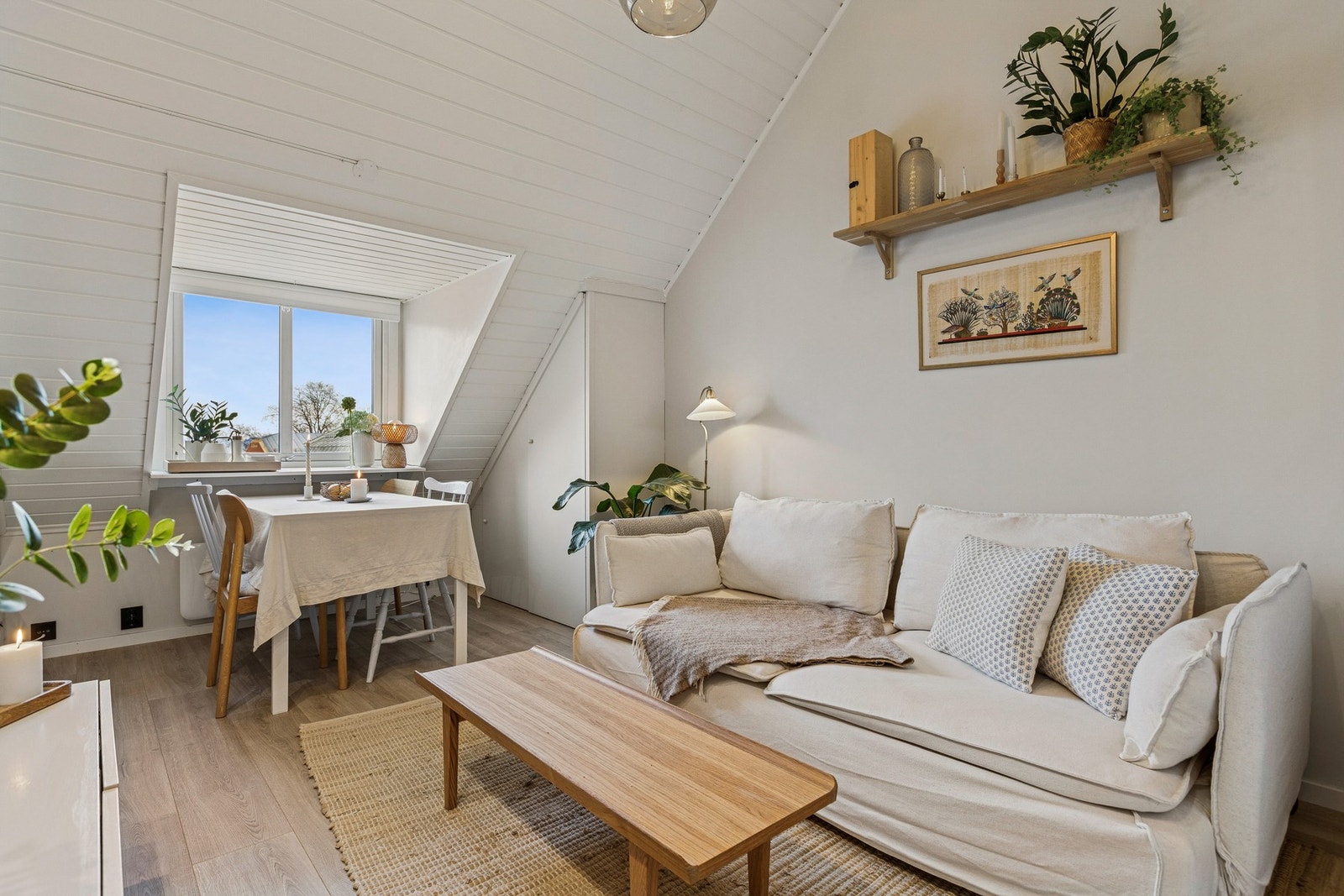 EIE eiendomsmegling v/ Daniel Lanto og Karen Ulvan Ratdal har gleden av å presentere Weidemanns vei 7A! Foto: Robin Hope Syrstad. Galleribilde