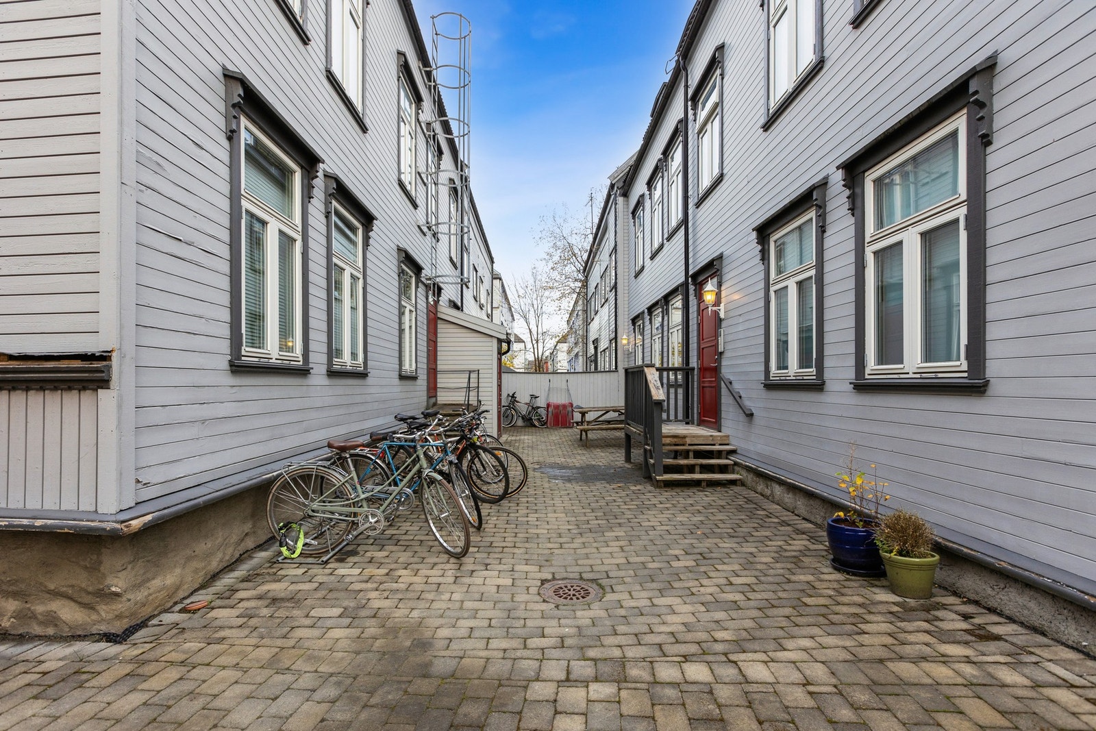 En lys og pen 2-roms leilighet i et meget sentralt område på Møllenberg. Galleribilde