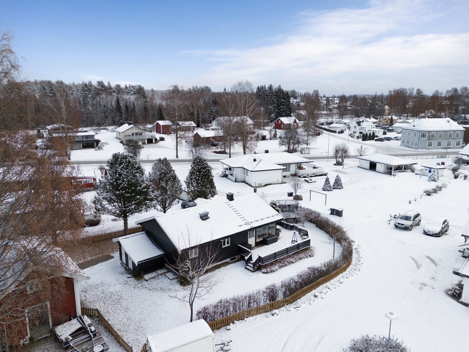 Eiendommen ligger i et stille og rolig boligområde. Galleribilde