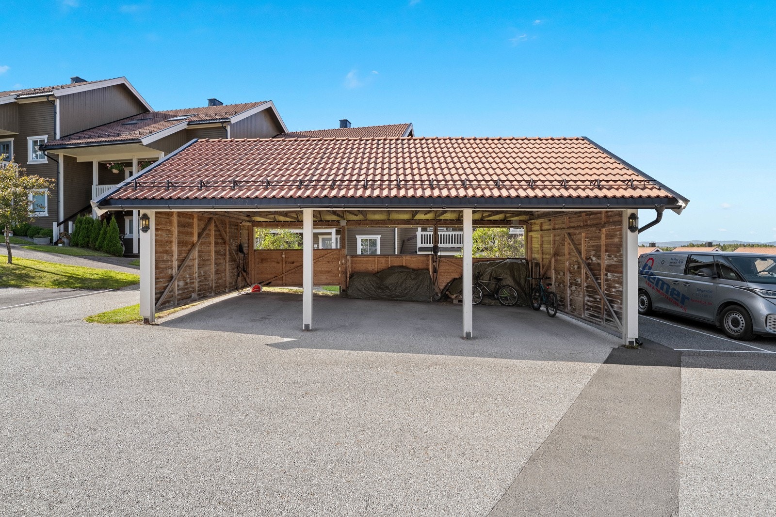 Det medfølger en parkeringsplass Galleribilde