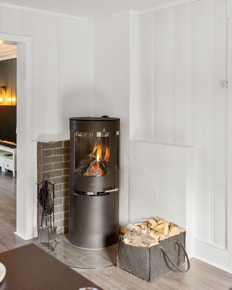 Vedovnen skaper lun varme og stemning på kjølige dager. Galleribilde