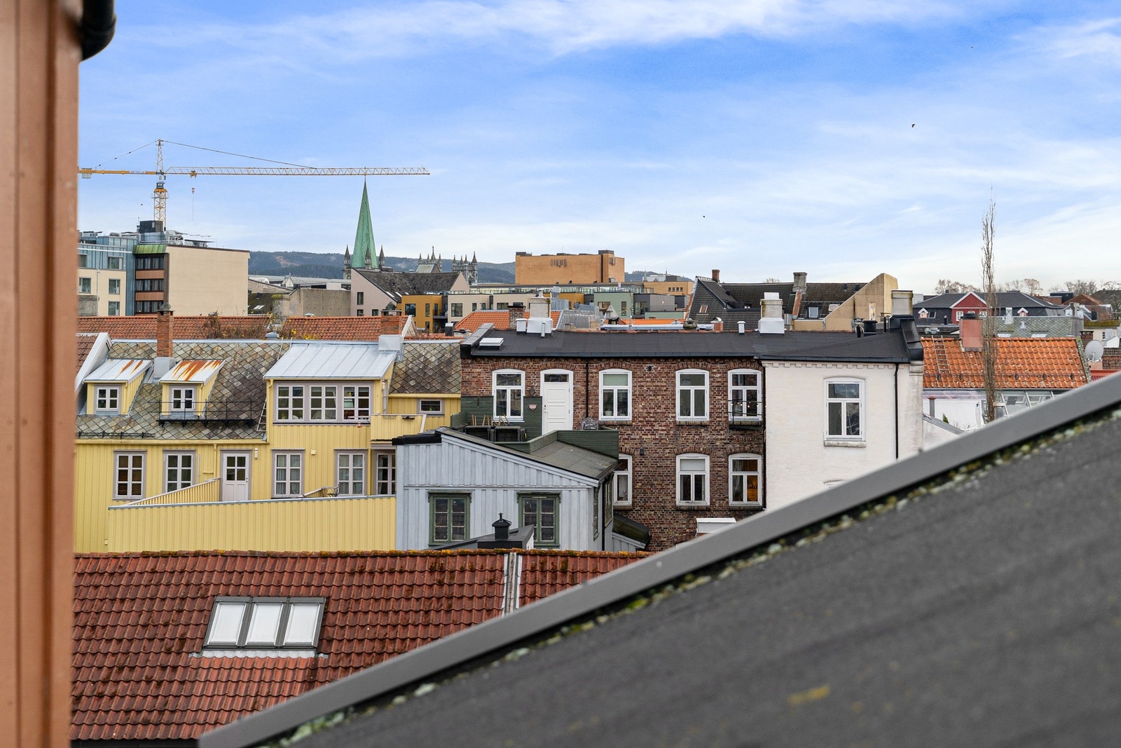 Her også har man utsikt mot byen Galleribilde