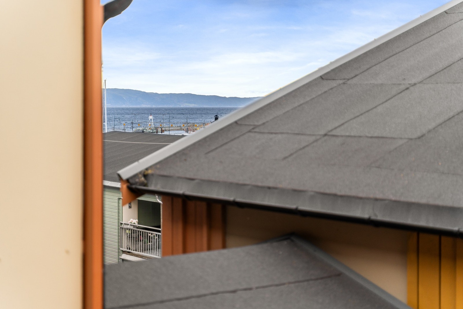 Og ikke minst mot fjorden. Galleribilde