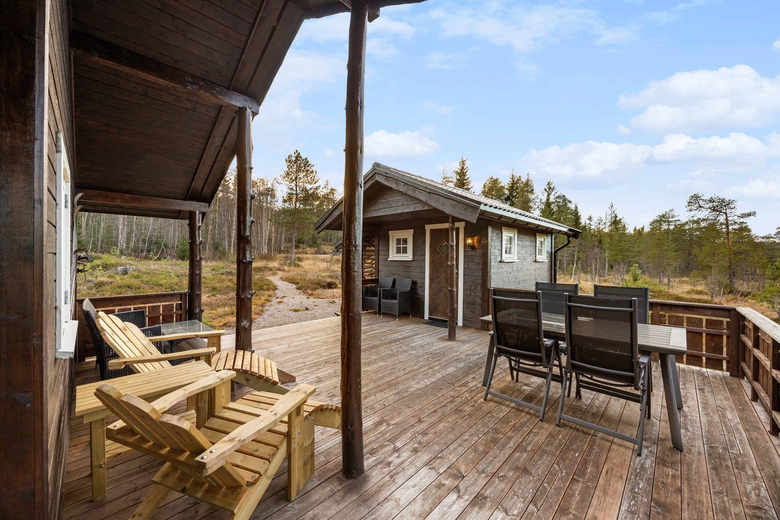 Det er god plass til flere sittegrupper Galleribilde