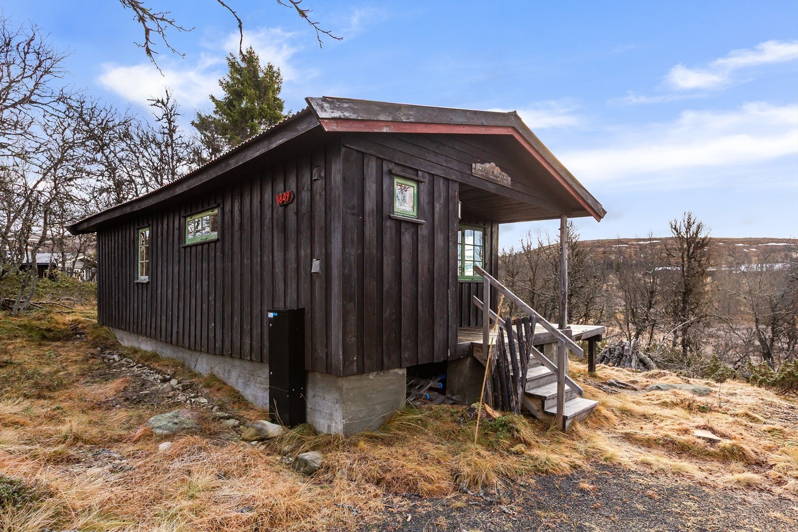 I dette fine området er det god plass mellom hyttene slik at barna kan leke på romslige tomter. Galleribilde