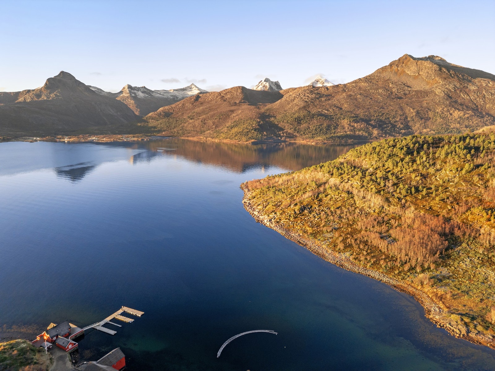 Vakre Vesterålsfjell i vest Galleribilde