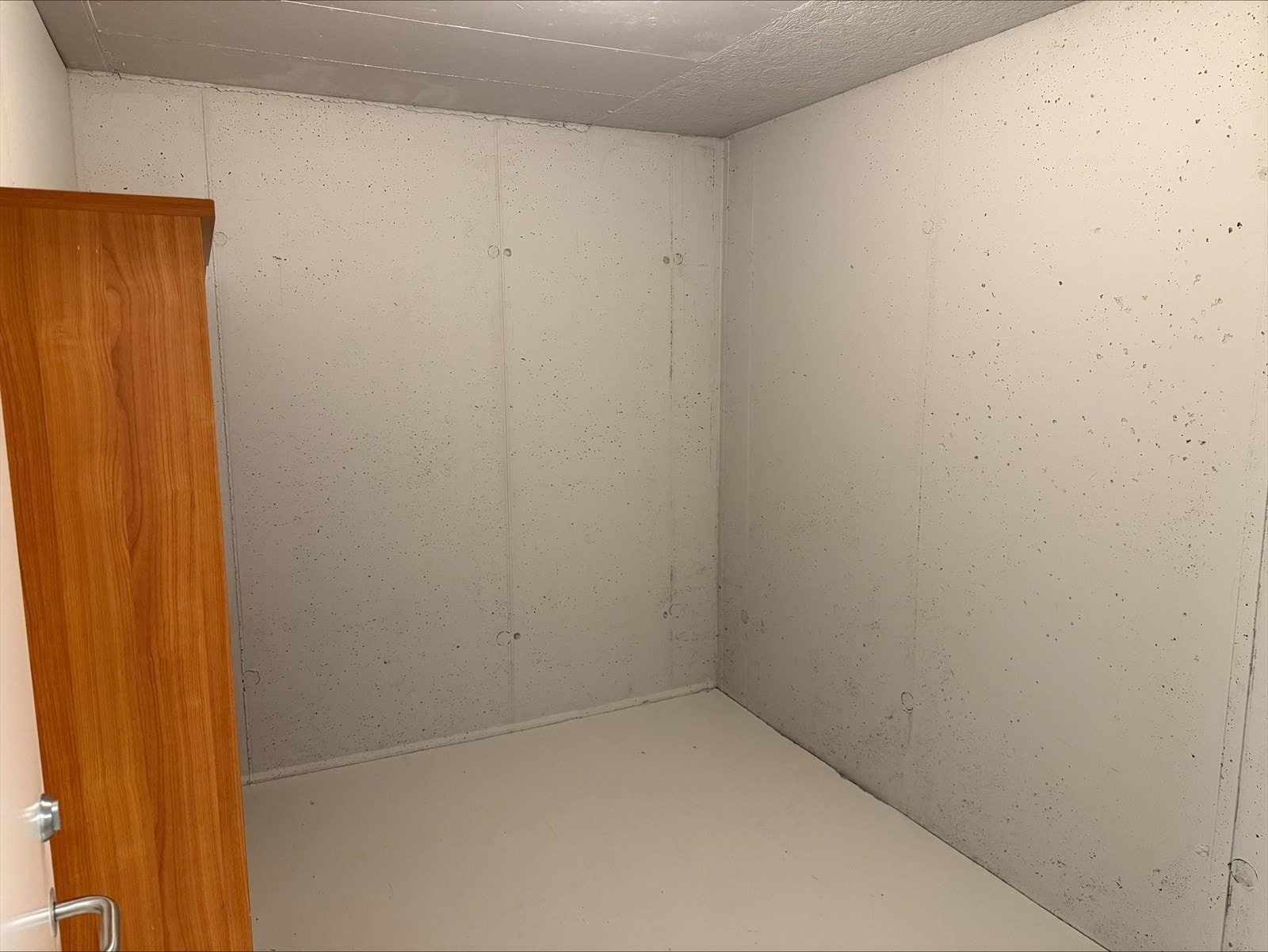 Bod på 7 kvm vis a vis inngangsdøren Galleribilde