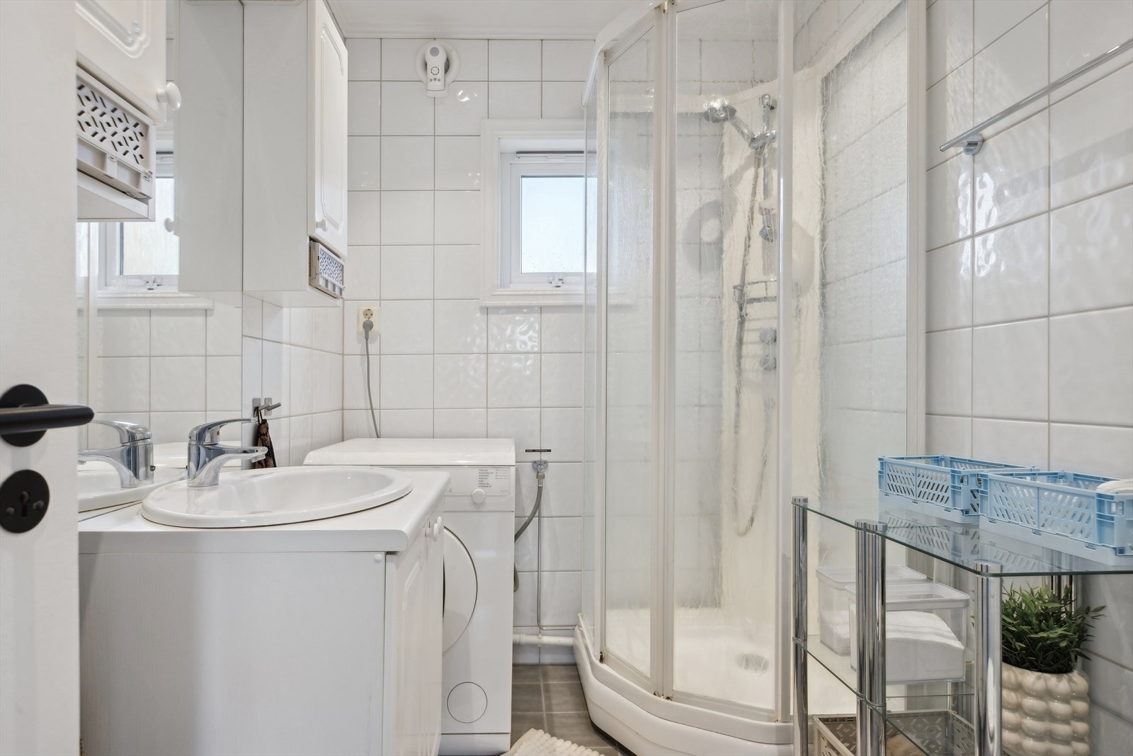 Opplegg for vaskemaskin på baderom Galleribilde