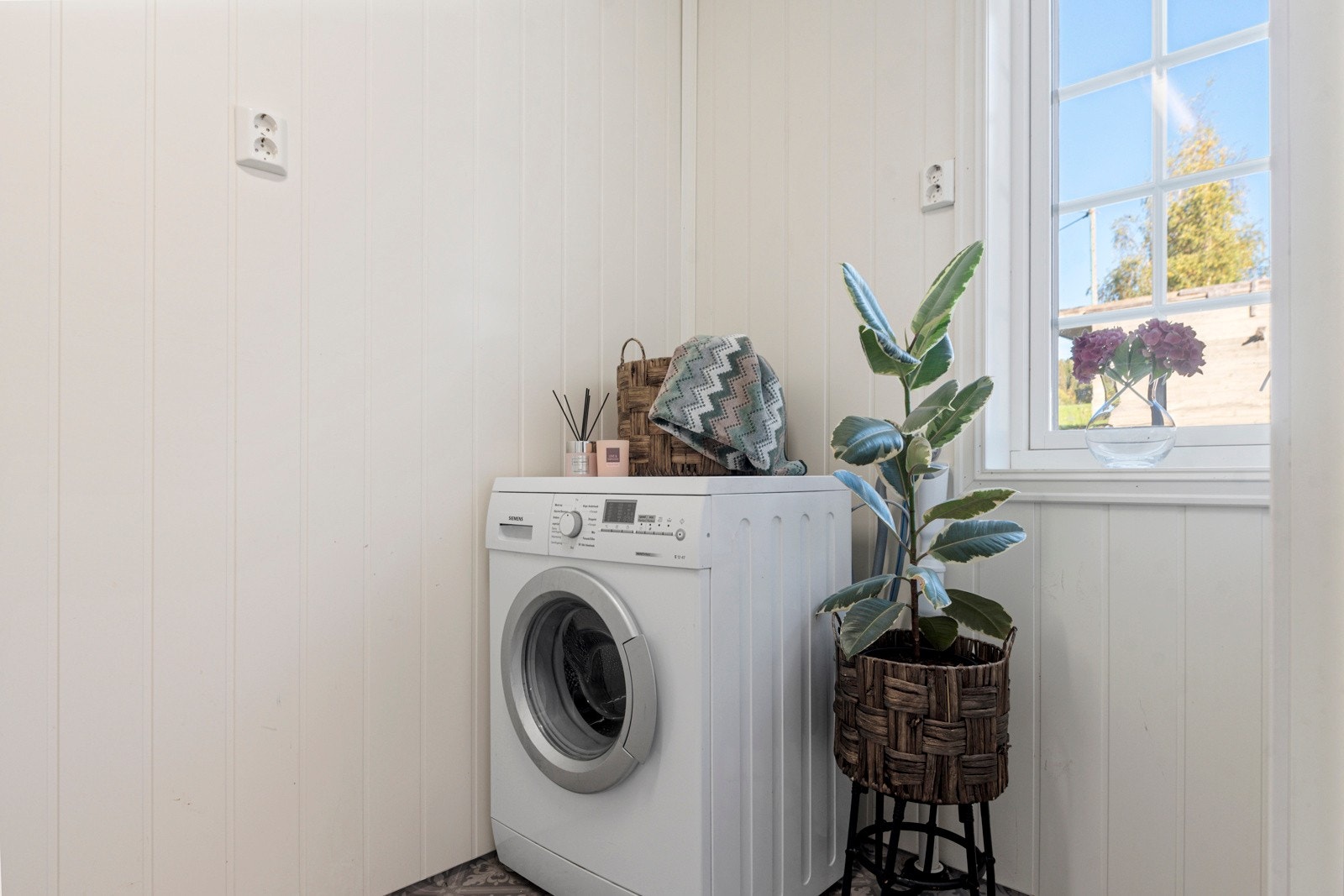 Vaskerom Galleribilde