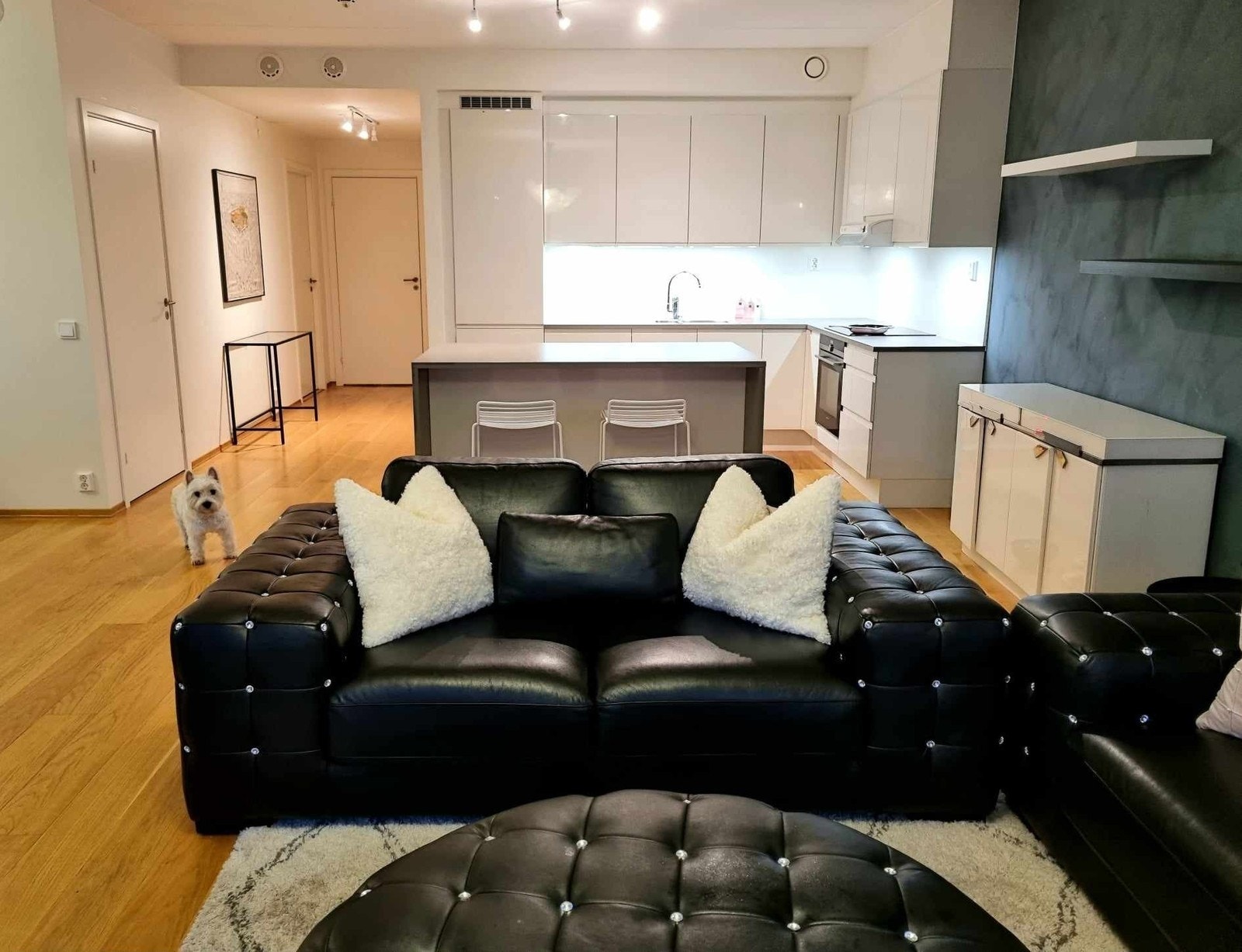 Stuen gir en åpen og befriende følelse. Galleribilde