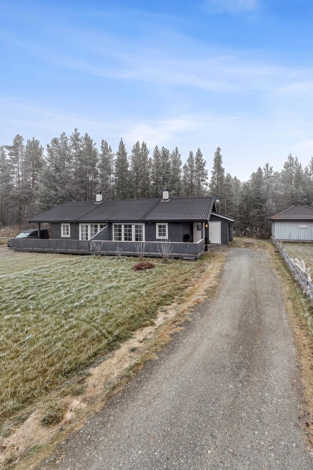 En lettstelt og arealeffektiv halvpart av en tomannsbolig med alle rom på ett plan. Galleribilde