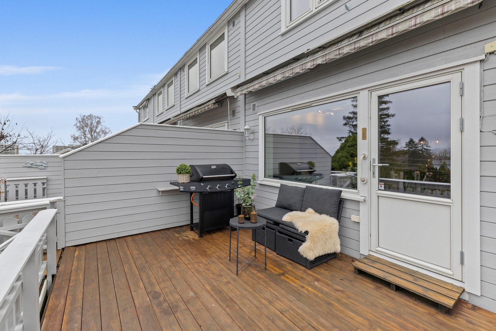 Den sydvestvendte beliggenheten sørger for gode solforhold store deler av dagen Galleribilde