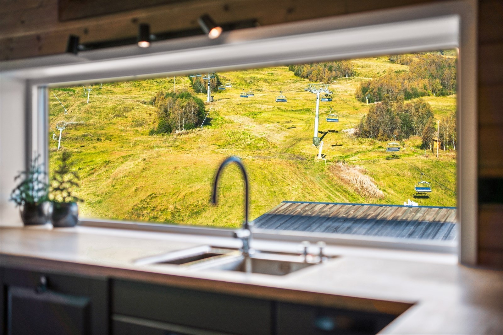 Flott utsikt mot skibakken også herfra. Galleribilde