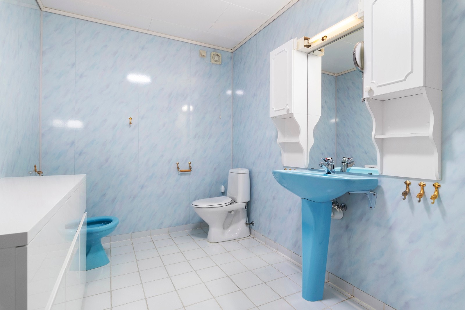 Varmekabler i gulvet. Galleribilde