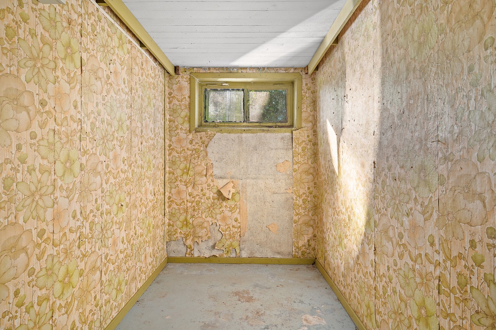 Underetasje. Galleribilde