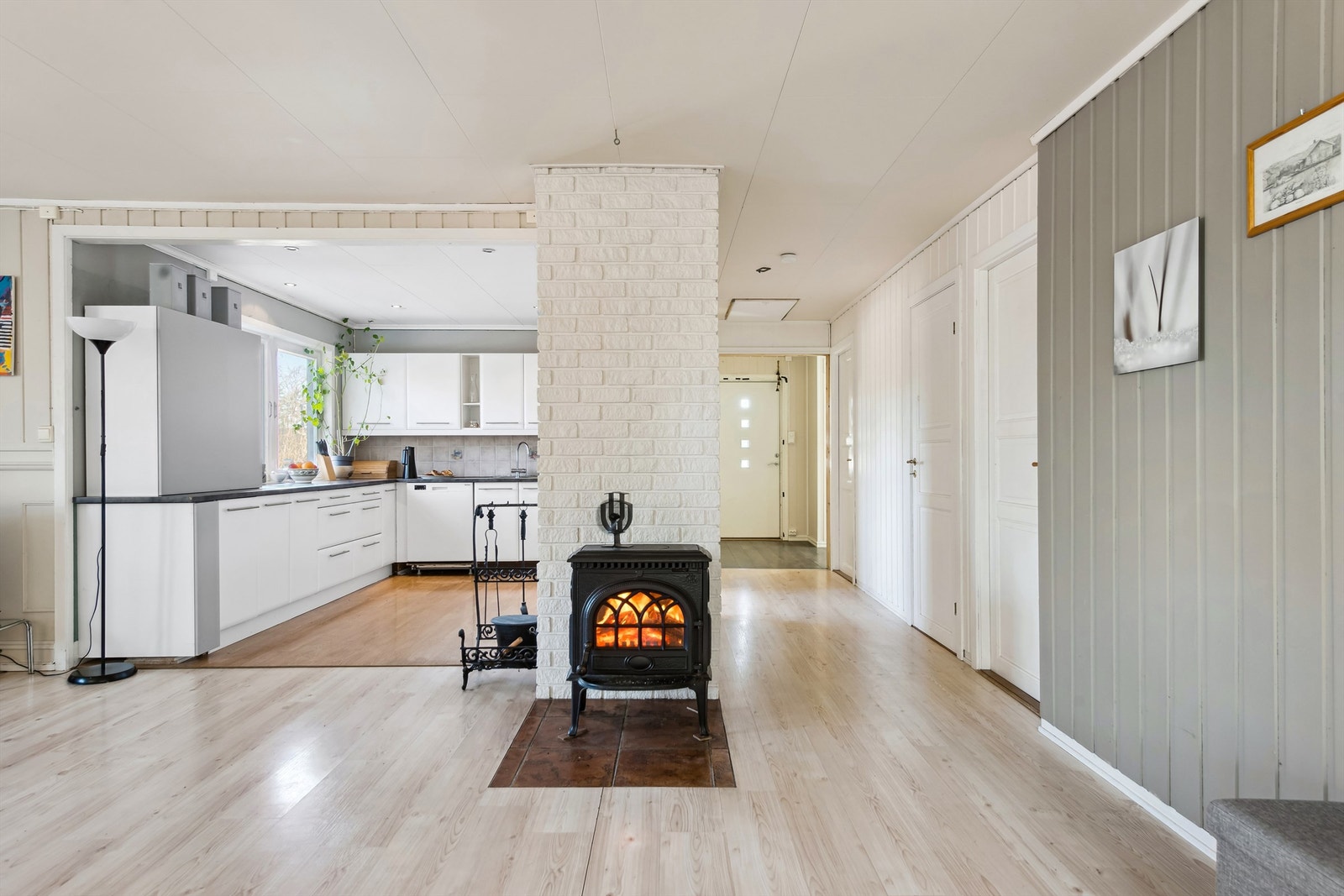 Stue og kjøkken Galleribilde