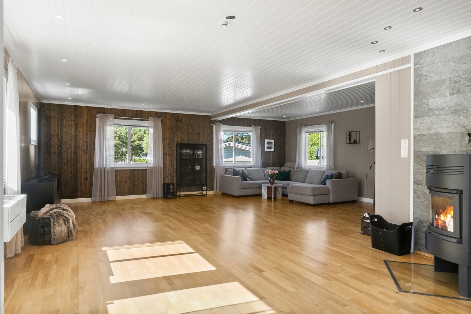 Varmepumpe og vedovn gir god komfort året rundt Galleribilde