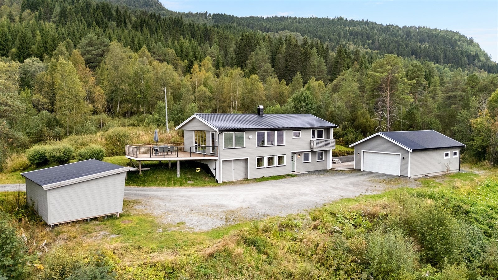 Aktiv Eiendomsmegling v/Nina K. Brandt har gleden av å presentere Trondheimsv. 689! Fotograf: Haukdal / Interiørfoto AS Galleribilde