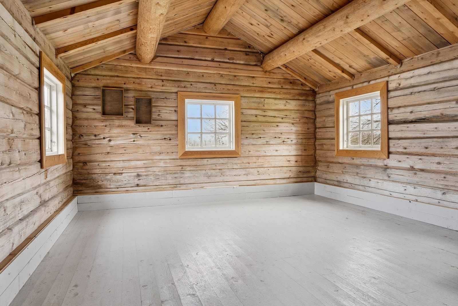 Garasje med lagerrom. Galleribilde