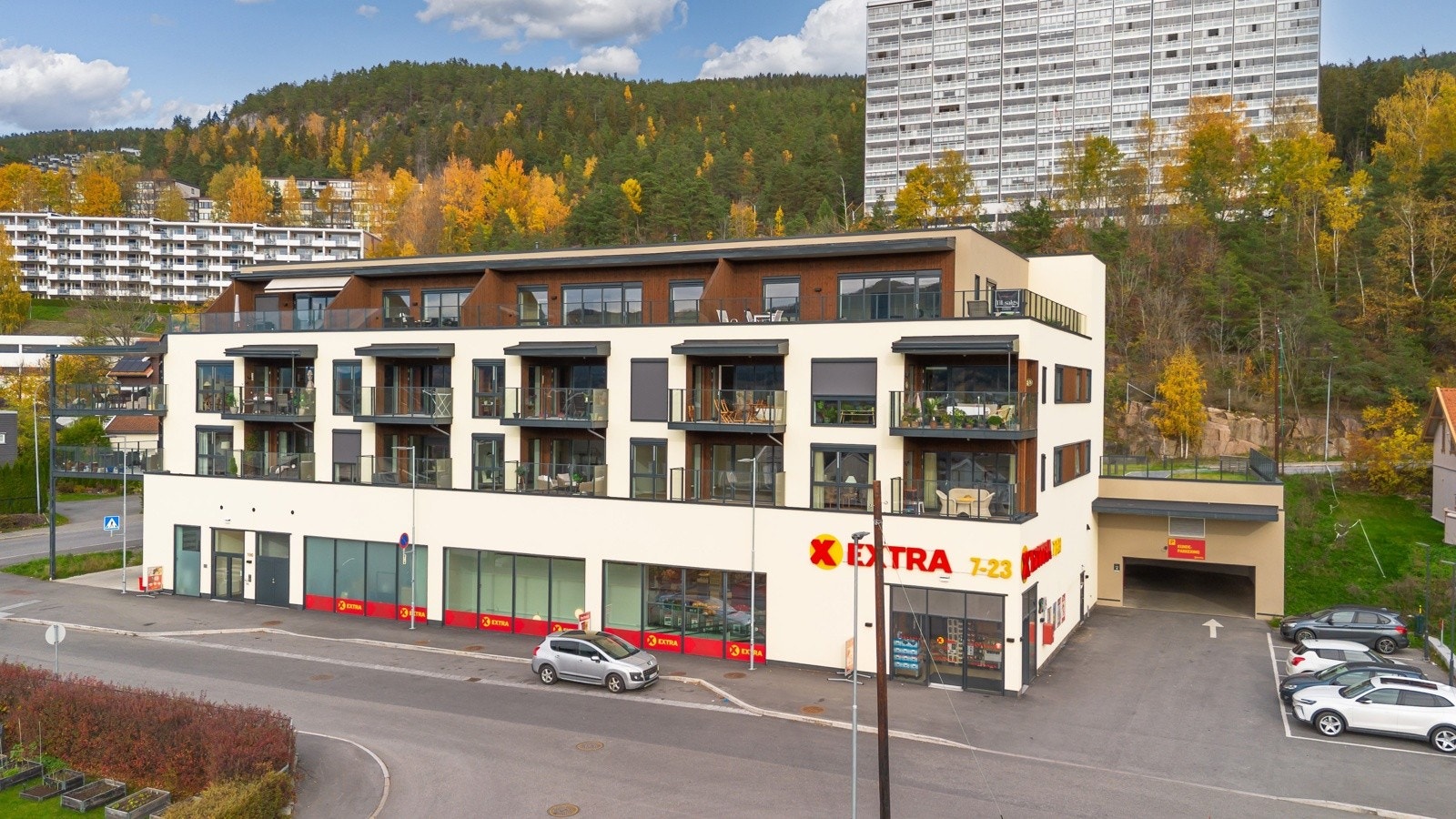 27528812_2 Galleribilde